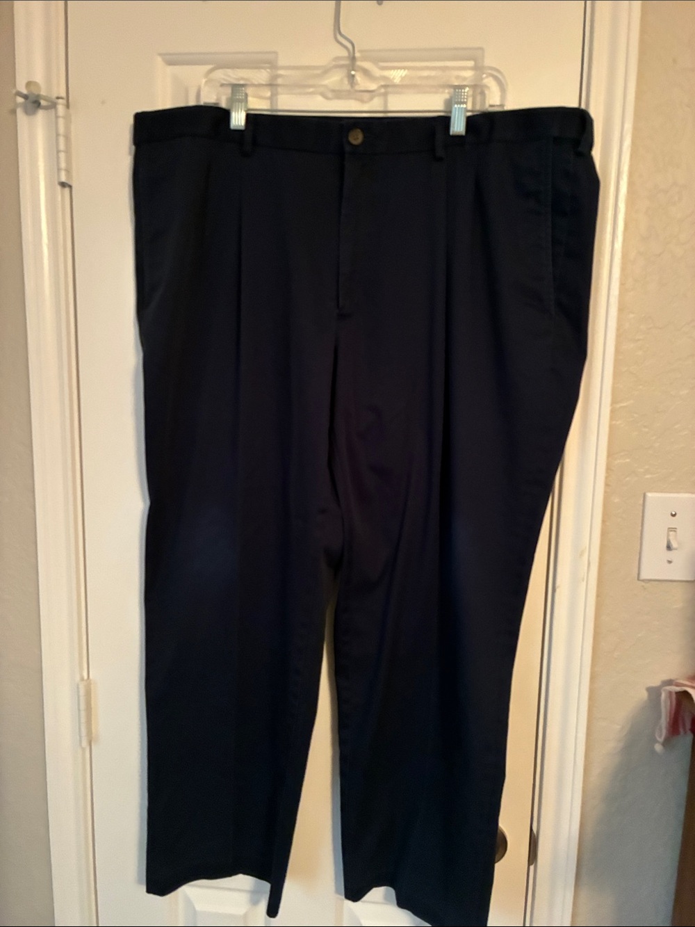 Haggar Men's Dark Navy Flat-Front Dress Pants